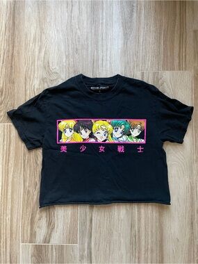 Black Sailor Moon Anime Graphic Crop Tee